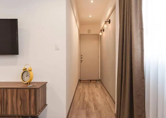 Art Deco Department In Condesa Apartment
